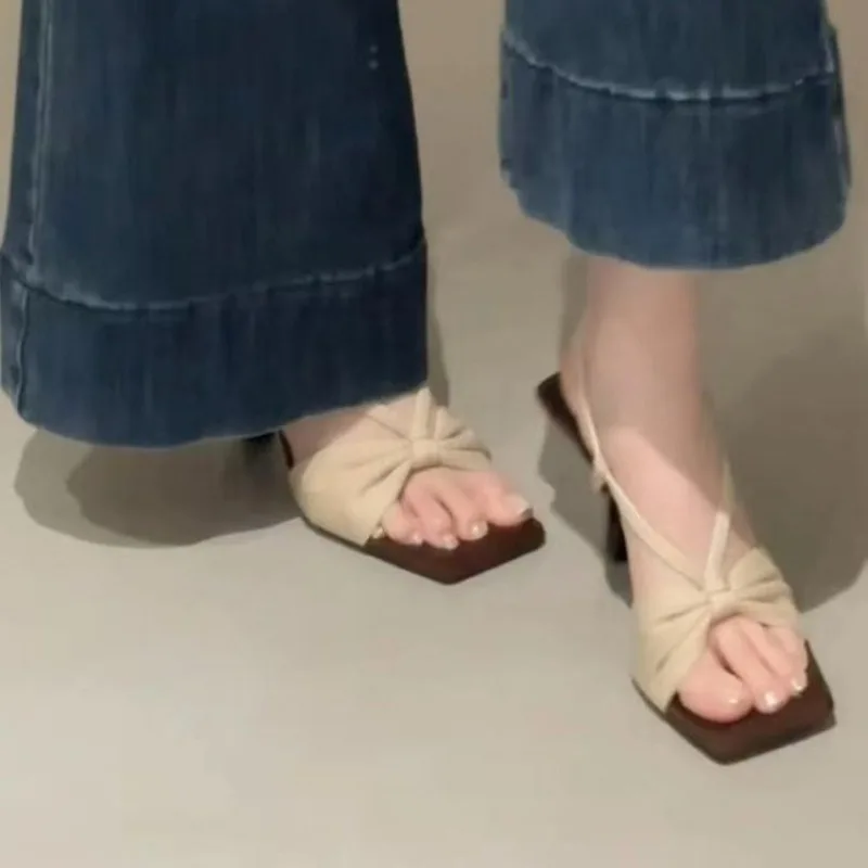 French Style Square Toe Open Toed Slim Heel Women's Summer Bow Temperament High-heeled Sandals
French Style Square Toe Open Toed Slim Heel Women's Summer Bow Temperament High-heeled Sandals