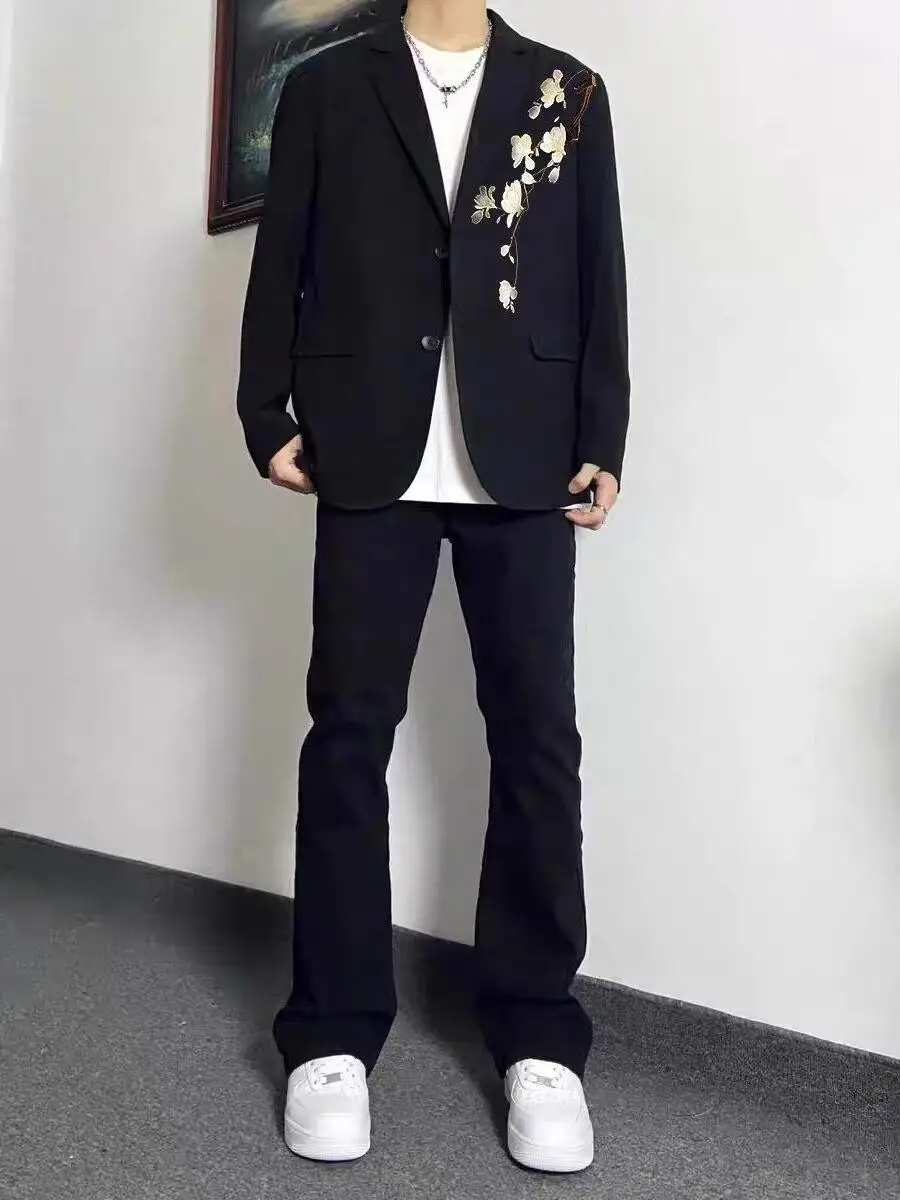 Новый китайский мужской костюм с тяжелой вышивкой в виде цветов сливы, весенне-осенний, модный, городской, свободного кроя, традиционный
Новый китайский мужской костюм с тяжелой вышивкой в виде цветов сливы, весенне-осенний, модный, городской, свободного кроя, традиционный