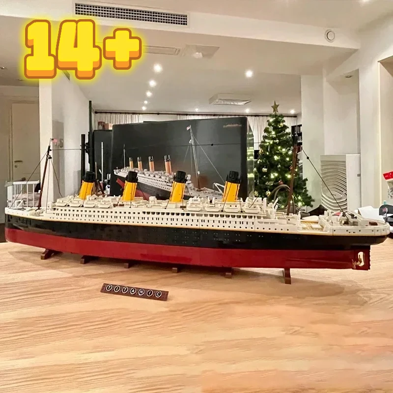 MINISO 9090Pcs Movie Titanic Large Cruise Boat Ship Model Building Blocks Diy Bricks Toys Children Boy Gift Compatible 10294
MINISO 9090Pcs Movie Titanic Large Cruise Boat Ship Model Building Blocks Diy Bricks Toys Children Boy Gift Compatible 10294