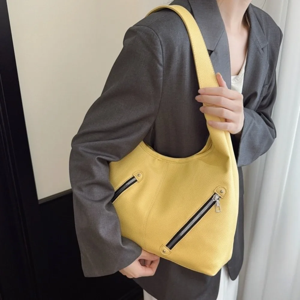 Solid Color Soft PU Shoulder Bag Korean Style Pockets Underarm Handbag Large Capacity Anti-Splash Water Women Hobo Bag Travel
Solid Color Soft PU Shoulder Bag Korean Style Pockets Underarm Handbag Large Capacity Anti-Splash Water Women Hobo Bag Travel