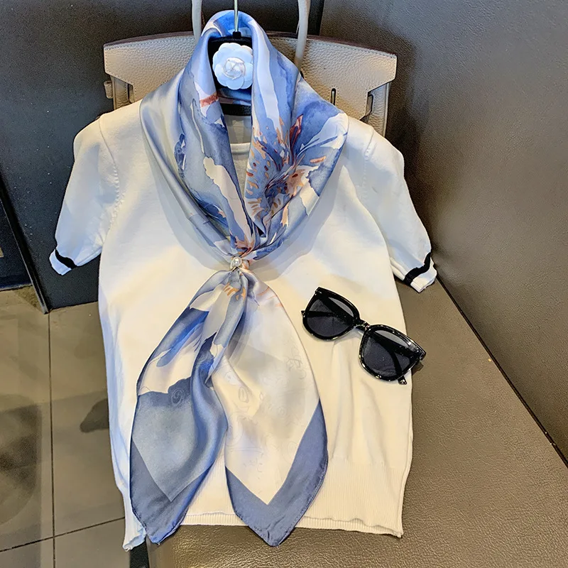 2025 Spring Summer Fashion Geometric 90CM Large Scarf Versatile Shawl Printed Headband Wholesale 1PC Scarf Clips for Women
2025 Spring Summer Fashion Geometric 90CM Large Scarf Versatile Shawl Printed Headband Wholesale 1PC Scarf Clips for Women