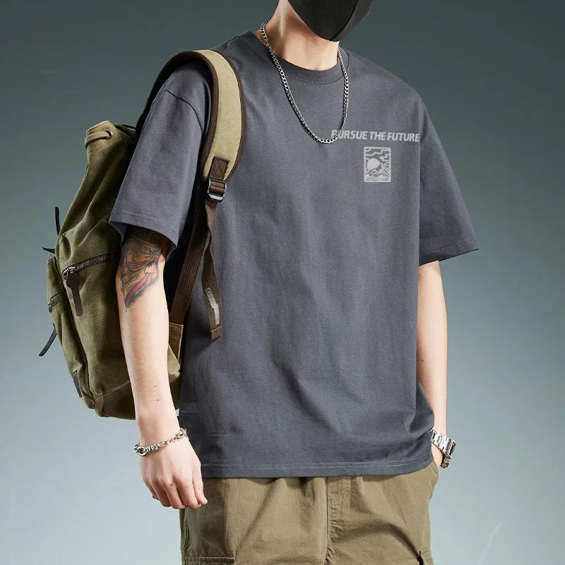Loose Men's Short Sleeve T-Shirt Hong Kong Style Trendy American Retro High Street Clothing Cotton Printed Geometric Pattern
Loose Men's Short Sleeve T-Shirt Hong Kong Style Trendy American Retro High Street Clothing Cotton Printed Geometric Pattern