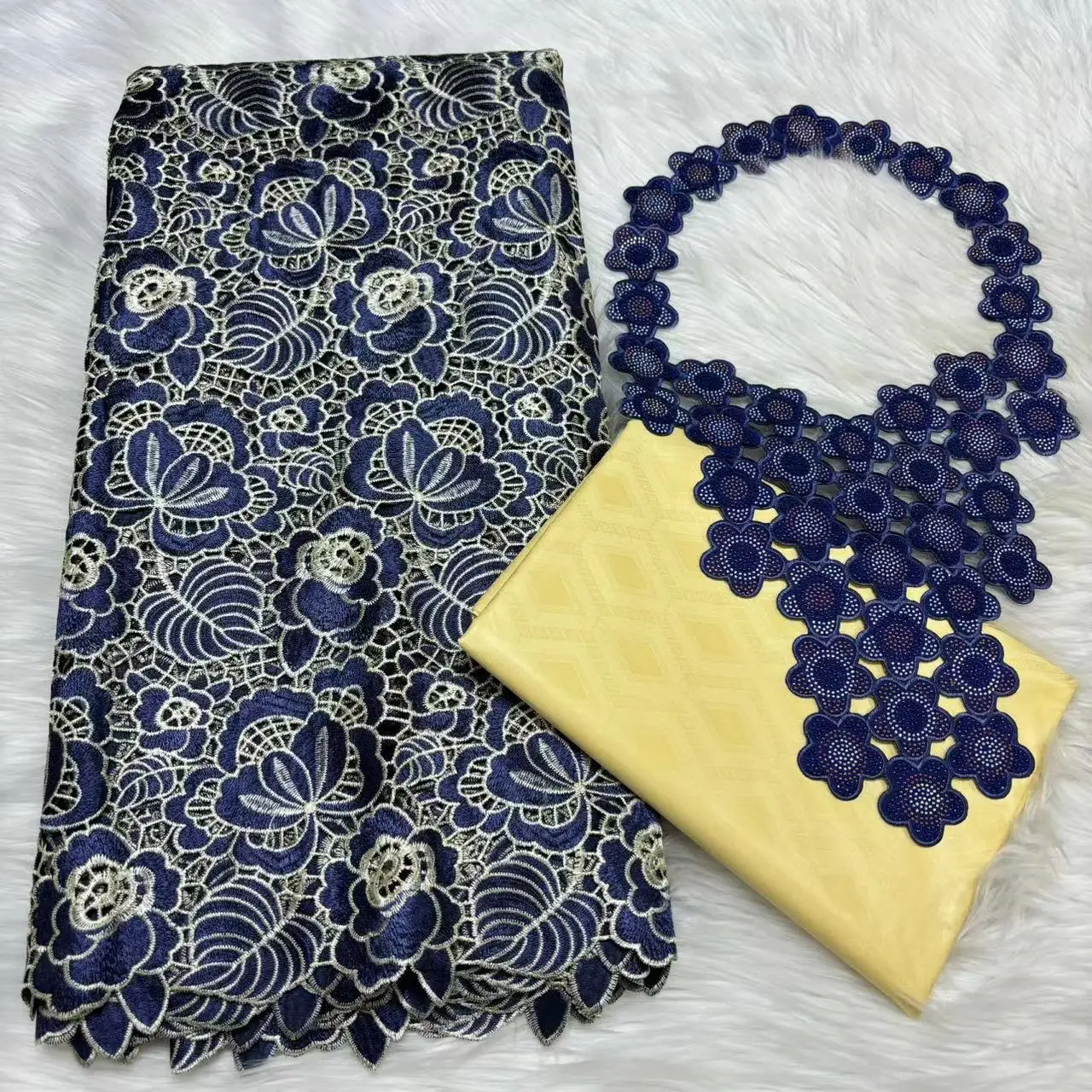 2026 New 2.5+2.5 yards Guipure Lace Fabric Hot Sale 2026 African Nigerian French for High End Wedding Party Bride Sewing Dresses
2026 New 2.5+2.5 yards Guipure Lace Fabric Hot Sale 2026 African Nigerian French for High End Wedding Party Bride Sewing Dresses