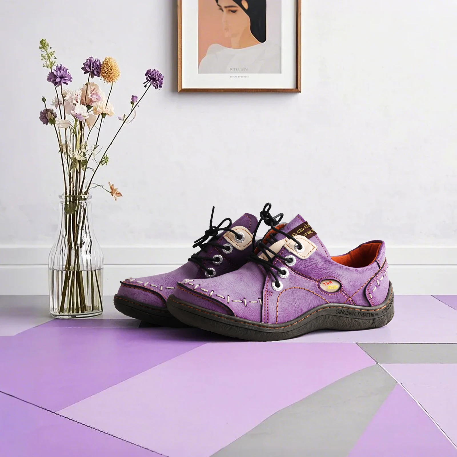 Women's Hand-Stitched Leather Sneakers Lightweight Flat Design Shoes For Women For Autumn Seasons
Women's Hand-Stitched Leather Sneakers Lightweight Flat Design Shoes For Women For Autumn Seasons