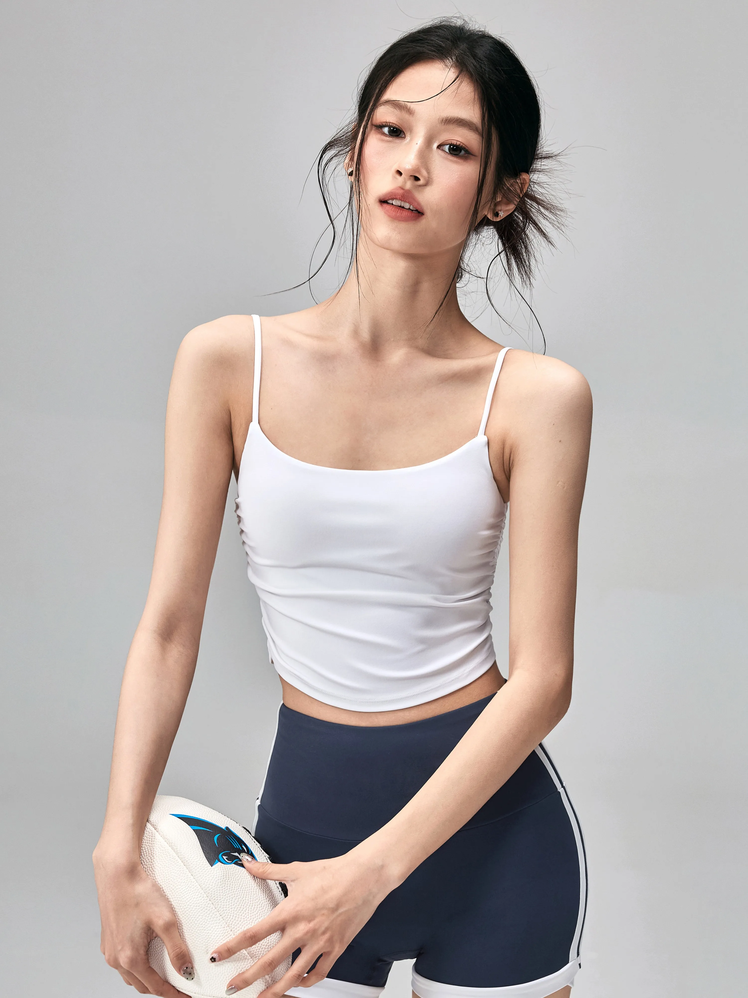 High Elasticity Yoga Vest Sports Fitness Training Breathable Quick Dry Women's Summer Top with Chest Pad High Elasticity
High Elasticity Yoga Vest Sports Fitness Training Breathable Quick Dry Women's Summer Top with Chest Pad High Elasticity