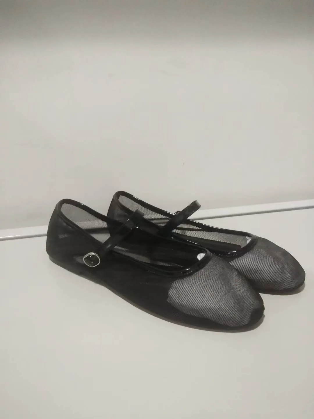 2025 New Women's Faionable Comfortable Flat Mary Jane oes Casual Sle Me Upper Low Heel round Toe Color Slip-On
2025 New Women's Faionable Comfortable Flat Mary Jane oes Casual Sle Me Upper Low Heel round Toe Color Slip-On