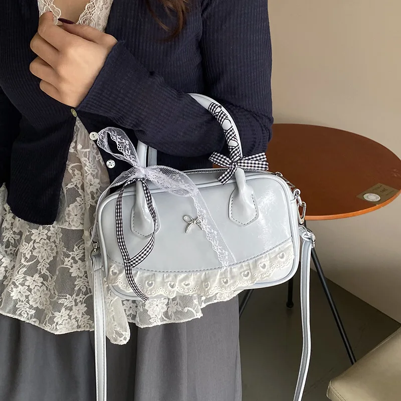 Новая весенняя женская сумка в балетном стиле, милая сумка через плечо в форме сердца с кружевом, нежная розовая сумка в стиле кавайи
Новая весенняя женская сумка в балетном стиле, милая сумка через плечо в форме сердца с кружевом, нежная розовая сумка в стиле кавайи