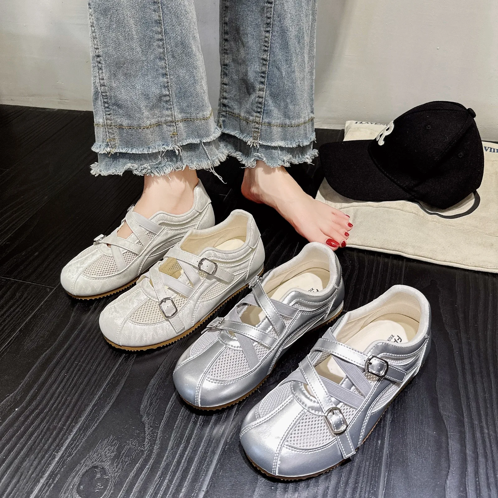 Summer Women Mesh Hollow Out Closed Toe Sandals Double Buckle Strap Breathable Casual Non Slip Walking Sneakers
Summer Women Mesh Hollow Out Closed Toe Sandals Double Buckle Strap Breathable Casual Non Slip Walking Sneakers