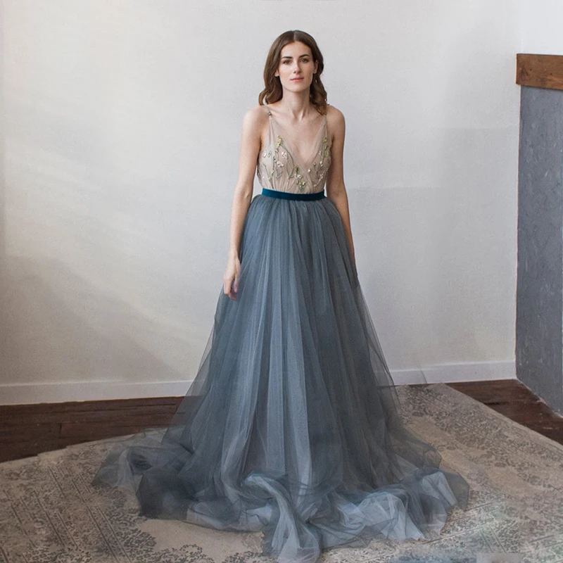 Graceful Deep V Neck Bridal Gown Elegant Backless Wedding Dresses Velvet Sash Bow Belt Illusion Tulle with Train Robe De Mariée
Graceful Deep V Neck Bridal Gown Elegant Backless Wedding Dresses Velvet Sash Bow Belt Illusion Tulle with Train Robe De Mariée