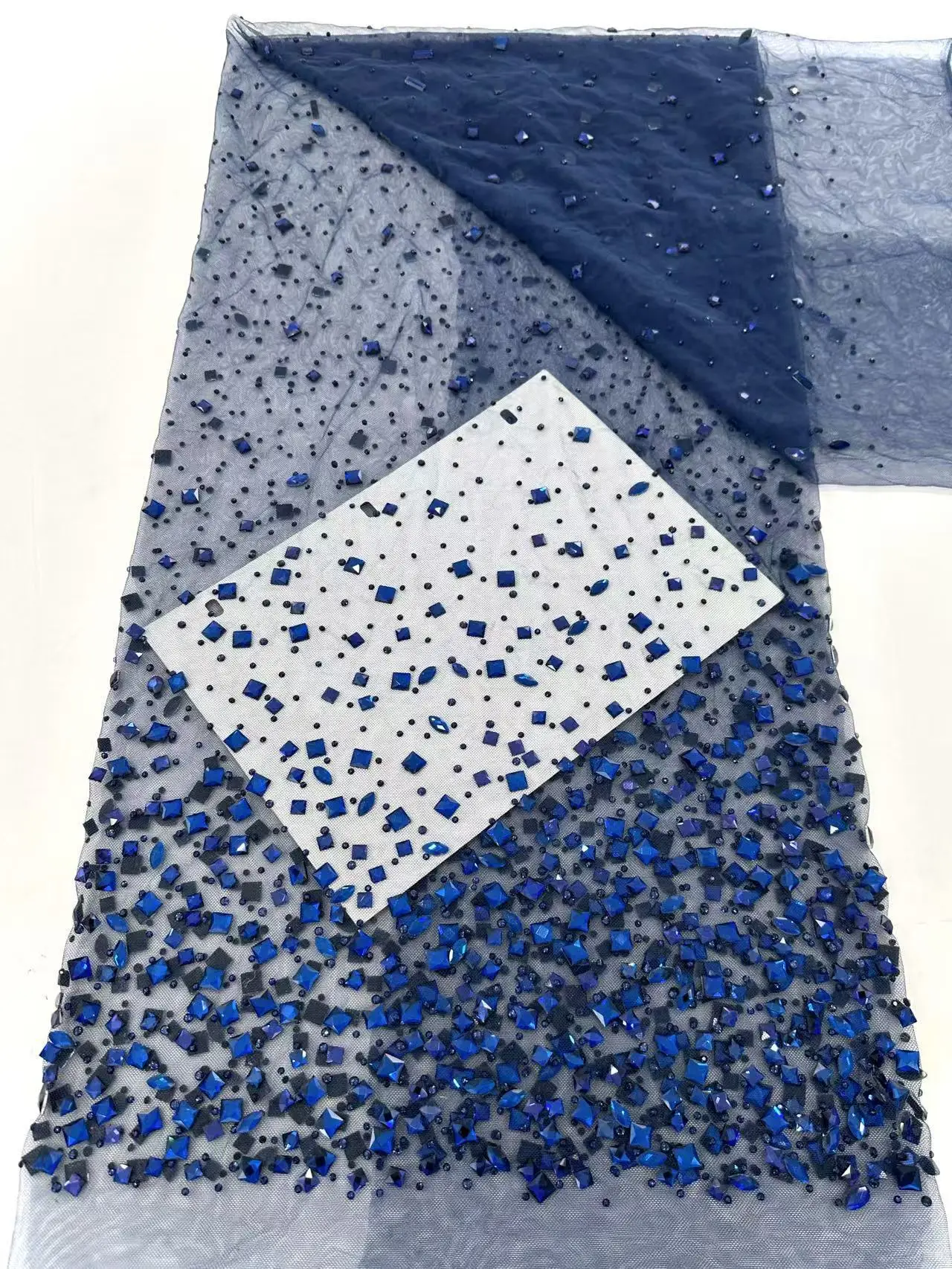 African 3D Stones Lace Fabric Luxury Bridal 2025 High Quality Big Stones Lace Nigerian French Tulle Fabric For Wedding Dresses
African 3D Stones Lace Fabric Luxury Bridal 2025 High Quality Big Stones Lace Nigerian French Tulle Fabric For Wedding Dresses