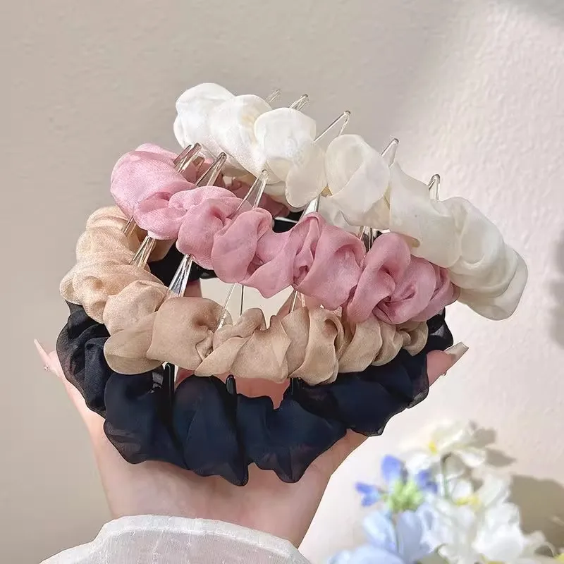 Folded organza fluffy headband spring and summer versatile non-slip lace face band with teeth pressure hairpin hair accessories
Folded organza fluffy headband spring and summer versatile non-slip lace face band with teeth pressure hairpin hair accessories