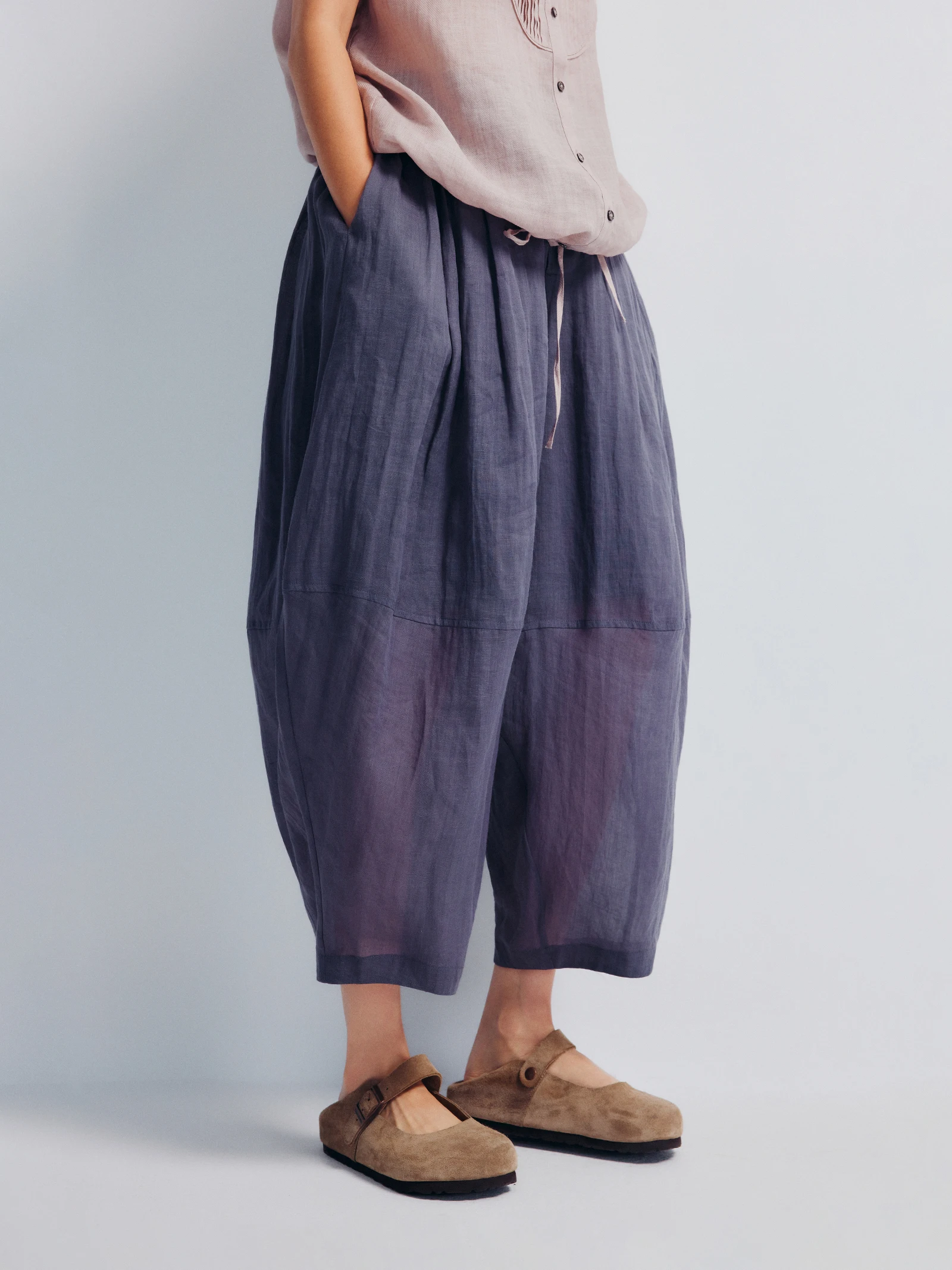 New Chinese Style Loose Fit "Gray Purple Jiangnan" Waist Side Elastic Silhouette Casual Slimming Pleated Cabbage Pants
New Chinese Style Loose Fit "Gray Purple Jiangnan" Waist Side Elastic Silhouette Casual Slimming Pleated Cabbage Pants