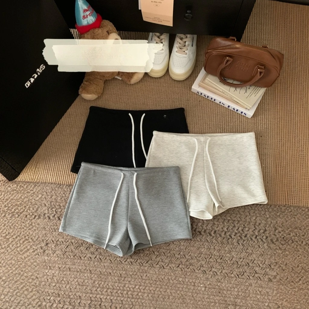 High Waist Casual Grey Shorts Women Summer Drawstring A-Word Wide Leg Hot Pants Black Sweatpants
High Waist Casual Grey Shorts Women Summer Drawstring A-Word Wide Leg Hot Pants Black Sweatpants