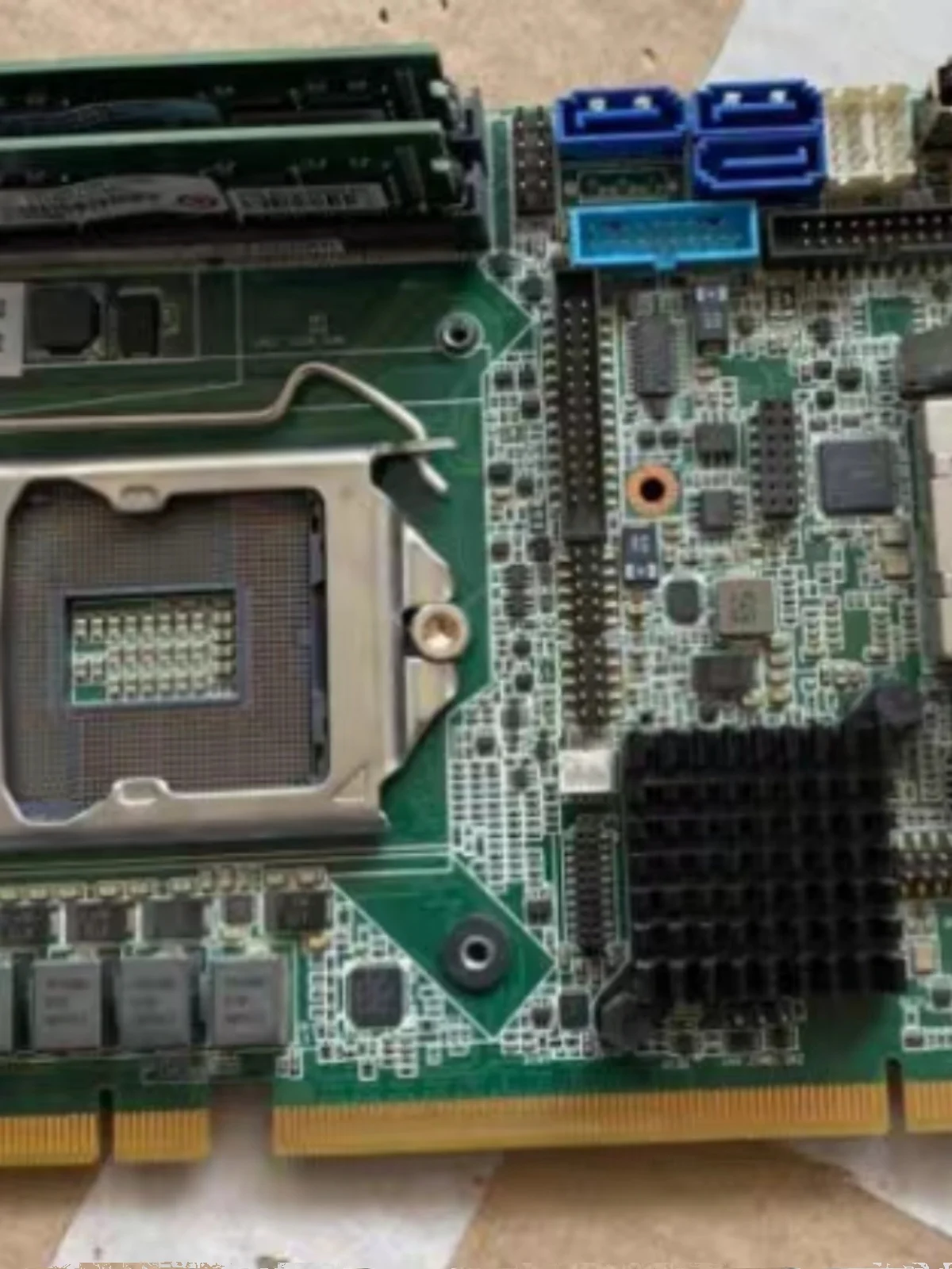 Industrial control motherboard PCE-3029 motherboard
Industrial control motherboard PCE-3029 motherboard