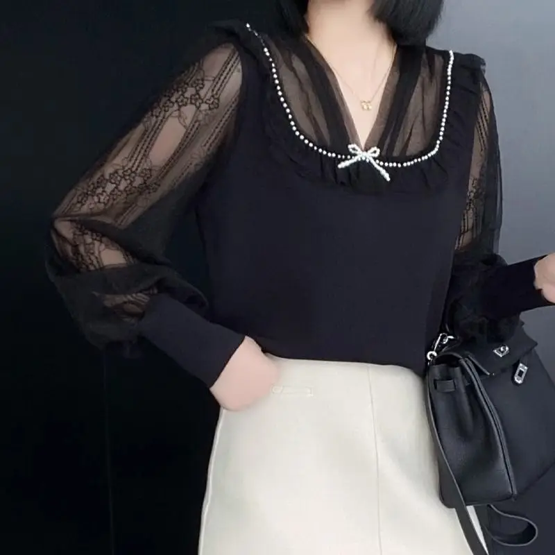 New Women's 2024 Spring and Autumn Patchwork V-neck Gauze Lace Bow Fashion Minimalist Casual Lantern Sleeve Long Sleeve Tops
New Women's 2024 Spring and Autumn Patchwork V-neck Gauze Lace Bow Fashion Minimalist Casual Lantern Sleeve Long Sleeve Tops