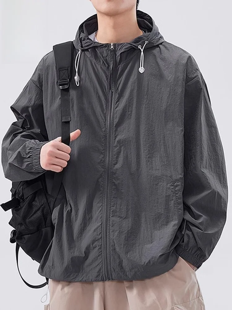 Мужская летняя куртка UPF50 Ice Silk Ultra-Thin с капюшоном, дышащая, быстросохнущая, легкая, для активного отдыха
Мужская летняя куртка UPF50 Ice Silk Ultra-Thin с капюшоном, дышащая, быстросохнущая, легкая, для активного отдыха