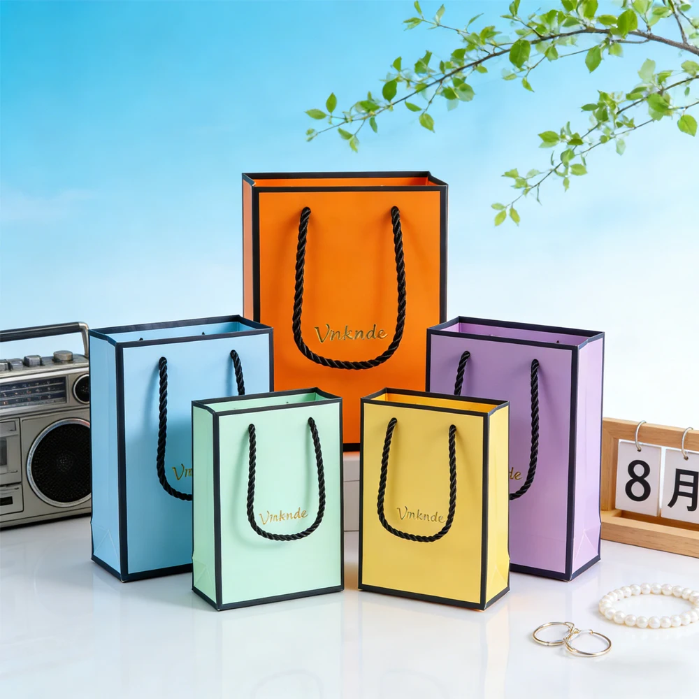 Подарочные бумажные сумки с логотипом и веревкой, оранжево-черная крафт-ручка, бумажный пакет для покупок, персонализированная свадебная упаковочная коробка
Подарочные бумажные сумки с логотипом и веревкой, оранжево-черная крафт-ручка, бумажный пакет для покупок, персонализированная свадебная упаковочная коробка