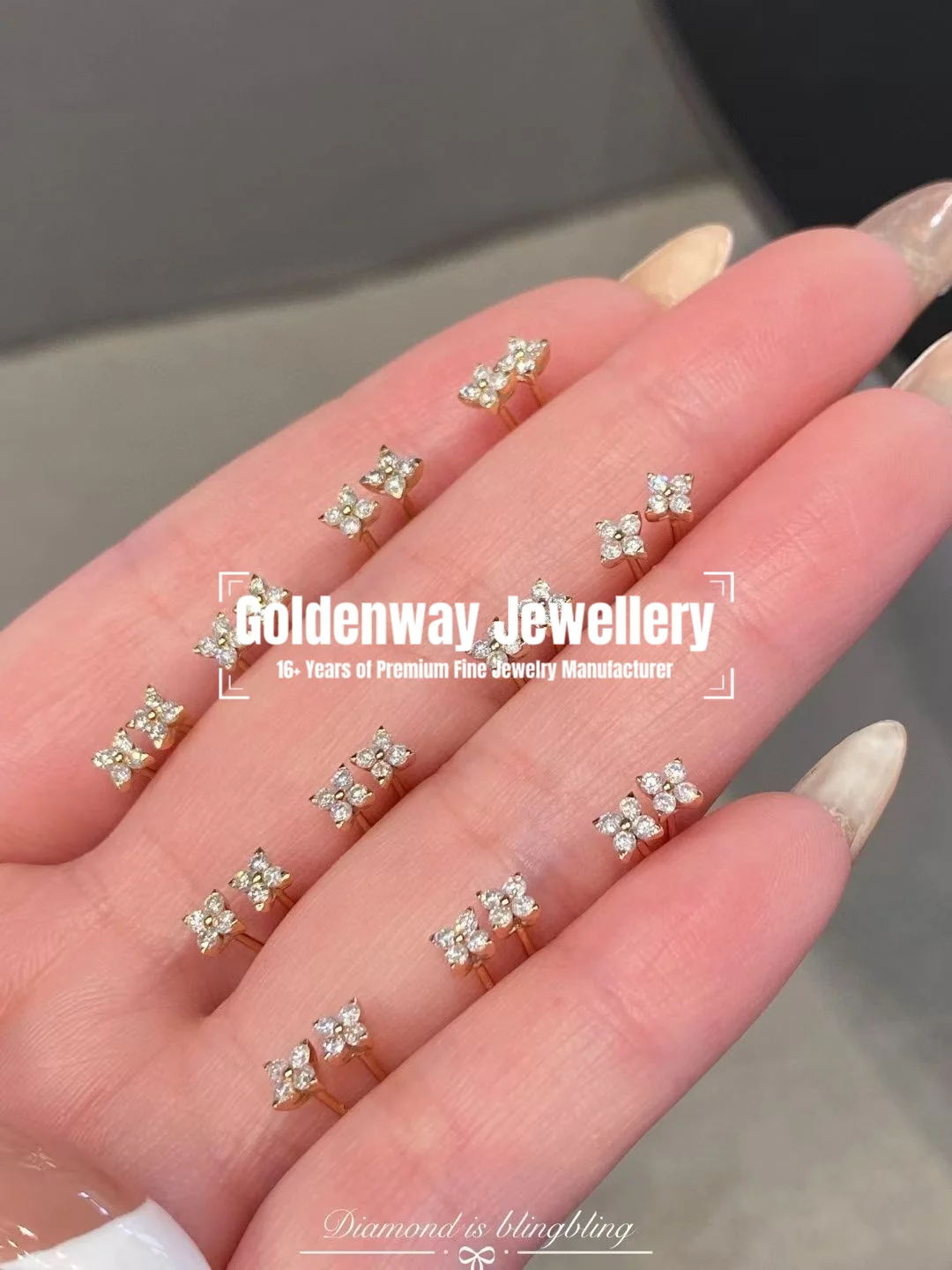 Certificated AU750 Real Yellow Gold Set 0.20ct Natural Diamond Clover Stud Earring Unisex 18K Solid Gold High Fine Jewelry Gifts
Certificated AU750 Real Yellow Gold Set 0.20ct Natural Diamond Clover Stud Earring Unisex 18K Solid Gold High Fine Jewelry Gifts
