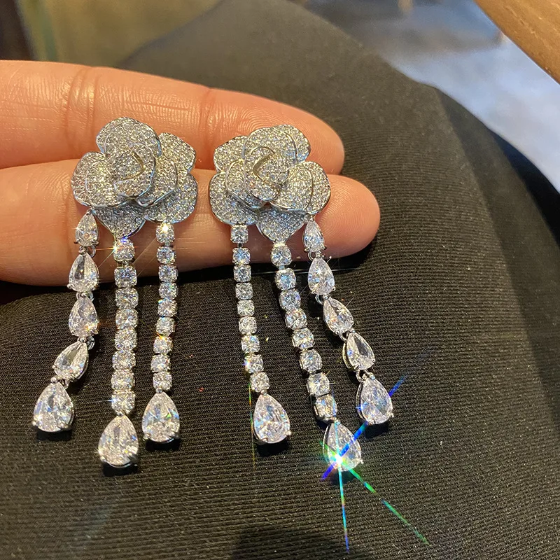 Top Quality Luxury Zircon Flower Tassel Hanging Dangle Earring for Women Female Trend Bride Wedding Party Dress Jewelry Gift
Top Quality Luxury Zircon Flower Tassel Hanging Dangle Earring for Women Female Trend Bride Wedding Party Dress Jewelry Gift