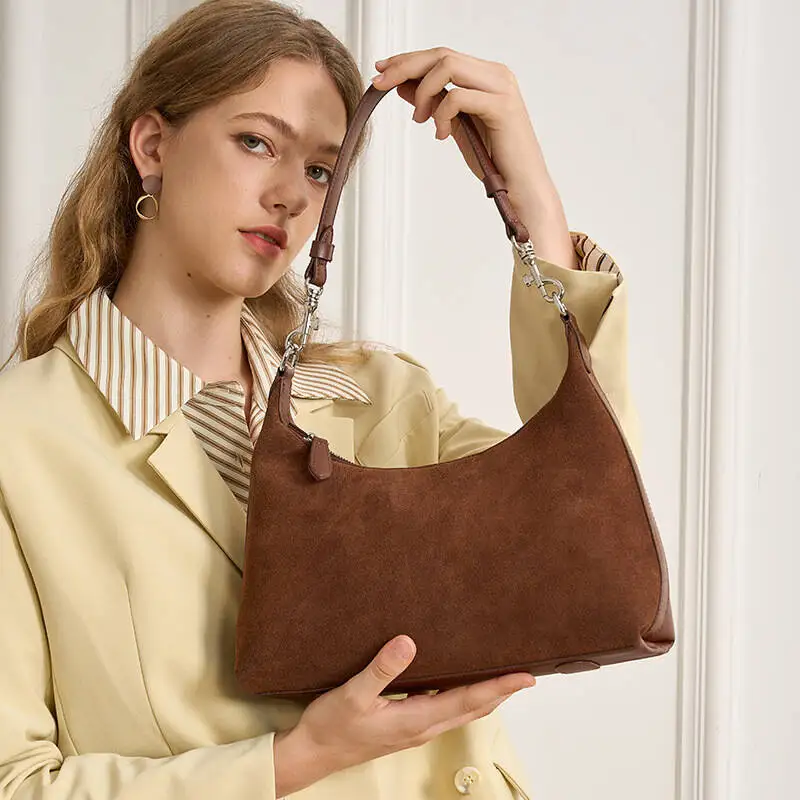 Niche New High-End Underarm Women, Fashionable Large Capacity Commuter Suede Handbag, Crossbody And Shoulder Bag
Niche New High-End Underarm Women, Fashionable Large Capacity Commuter Suede Handbag, Crossbody And Shoulder Bag