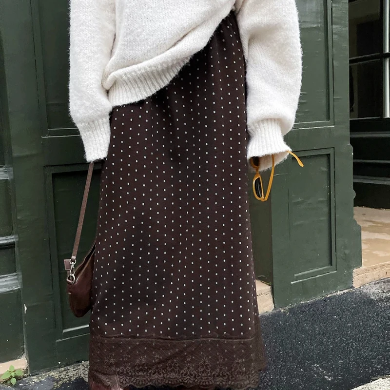 Polka-dot Lace Stitching Skirt 2025 Autumn and Winter Retro Straight Temperament Split High Waist Women's Dress
Polka-dot Lace Stitching Skirt 2025 Autumn and Winter Retro Straight Temperament Split High Waist Women's Dress