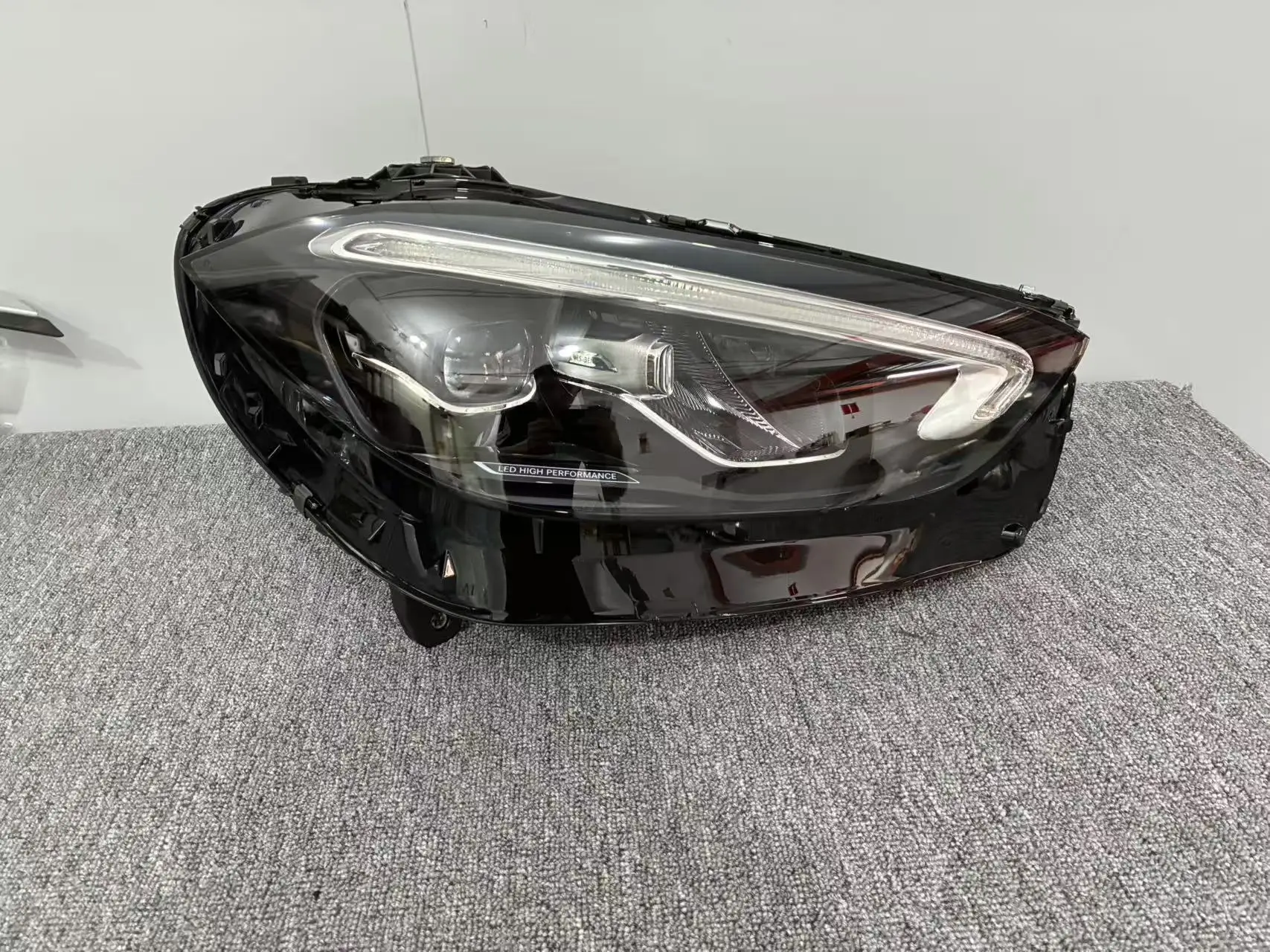 forMercedes Benz C200 C300 W206 sealed cover, dustproof cover, waterproof cover
forMercedes Benz C200 C300 W206 sealed cover, dustproof cover, waterproof cover