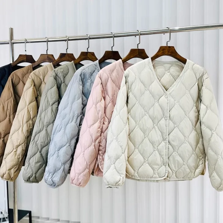 Autumn Winter V Neck Warm Down Coat Women Light Thin White Duck Down Jacket Female Single Breasted Puffer Parkas Short Outwears
Autumn Winter V Neck Warm Down Coat Women Light Thin White Duck Down Jacket Female Single Breasted Puffer Parkas Short Outwears