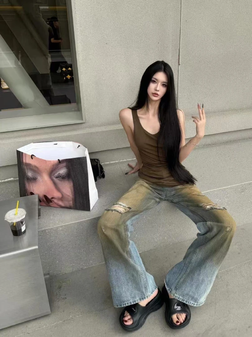 NUOMICI светло-голубые рваные джинсы в стиле ретро со средней и низкой талией, женские свободные широкие джинсы в стиле хип-хоп, уличный стиль, модные женские брюки, шикарные
NUOMICI светло-голубые рваные джинсы в стиле ретро со средней и низкой талией, женские свободные широкие джинсы в стиле хип-хоп, уличный стиль, модные женские брюки, шикарные