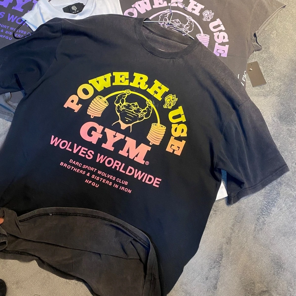 American y2k style hip-hop rock sports music street fitness summer loose men's T-shirt short-sleeved girls' T-shirt couple style
American y2k style hip-hop rock sports music street fitness summer loose men's T-shirt short-sleeved girls' T-shirt couple style