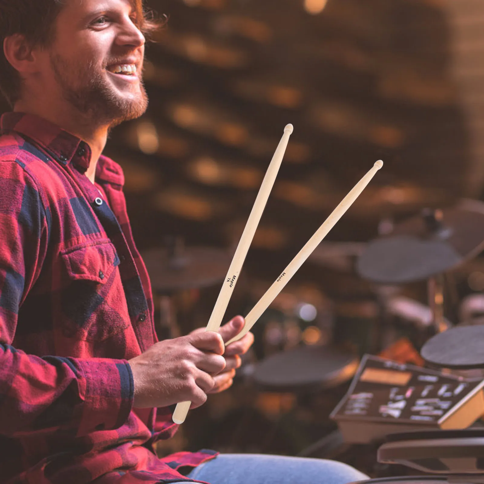 2pcs 7A Drumsticks Wood Practical Percussion Sticks Durable Comfortable Design Easy Playing Relief Hand Fatigue Simple Elegant
2pcs 7A Drumsticks Wood Practical Percussion Sticks Durable Comfortable Design Easy Playing Relief Hand Fatigue Simple Elegant