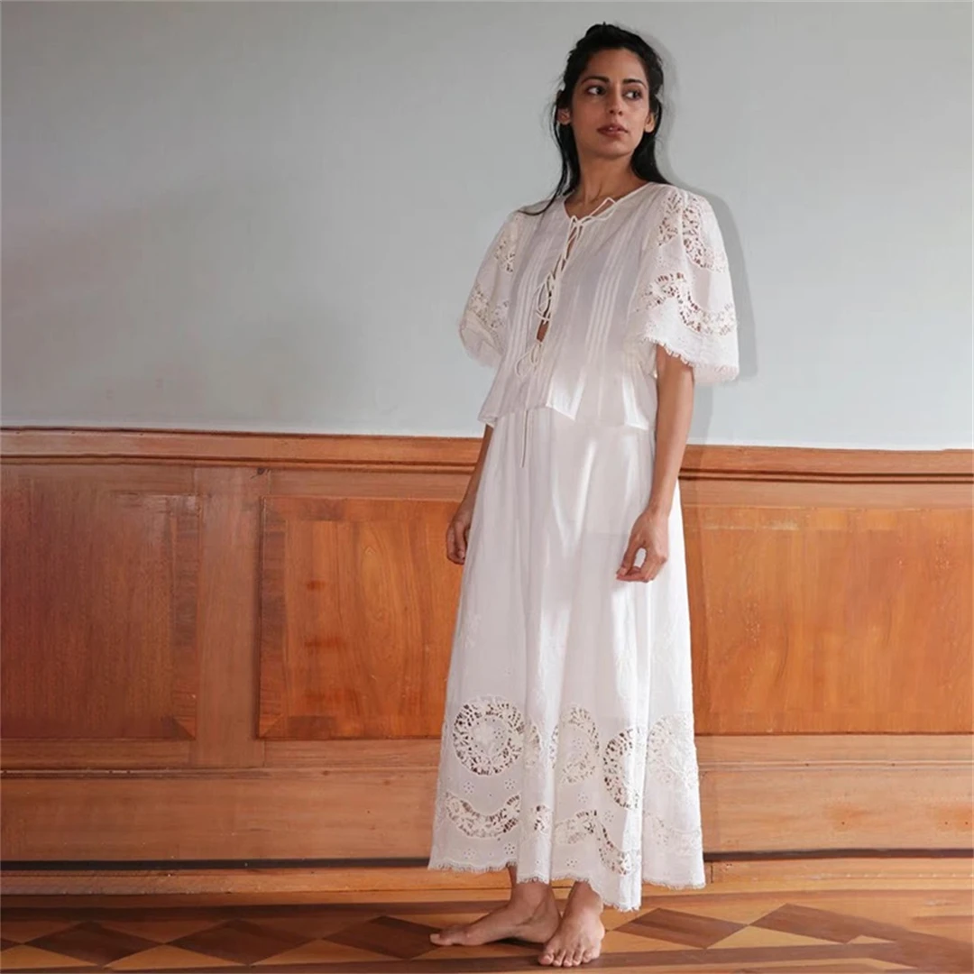 White Hollow out Shirt Skirt Set Spring 2026 French Style Loose Fit Cotton Breathable Women's Long Sleeve round Neck Cardigan
White Hollow out Shirt Skirt Set Spring 2026 French Style Loose Fit Cotton Breathable Women's Long Sleeve round Neck Cardigan