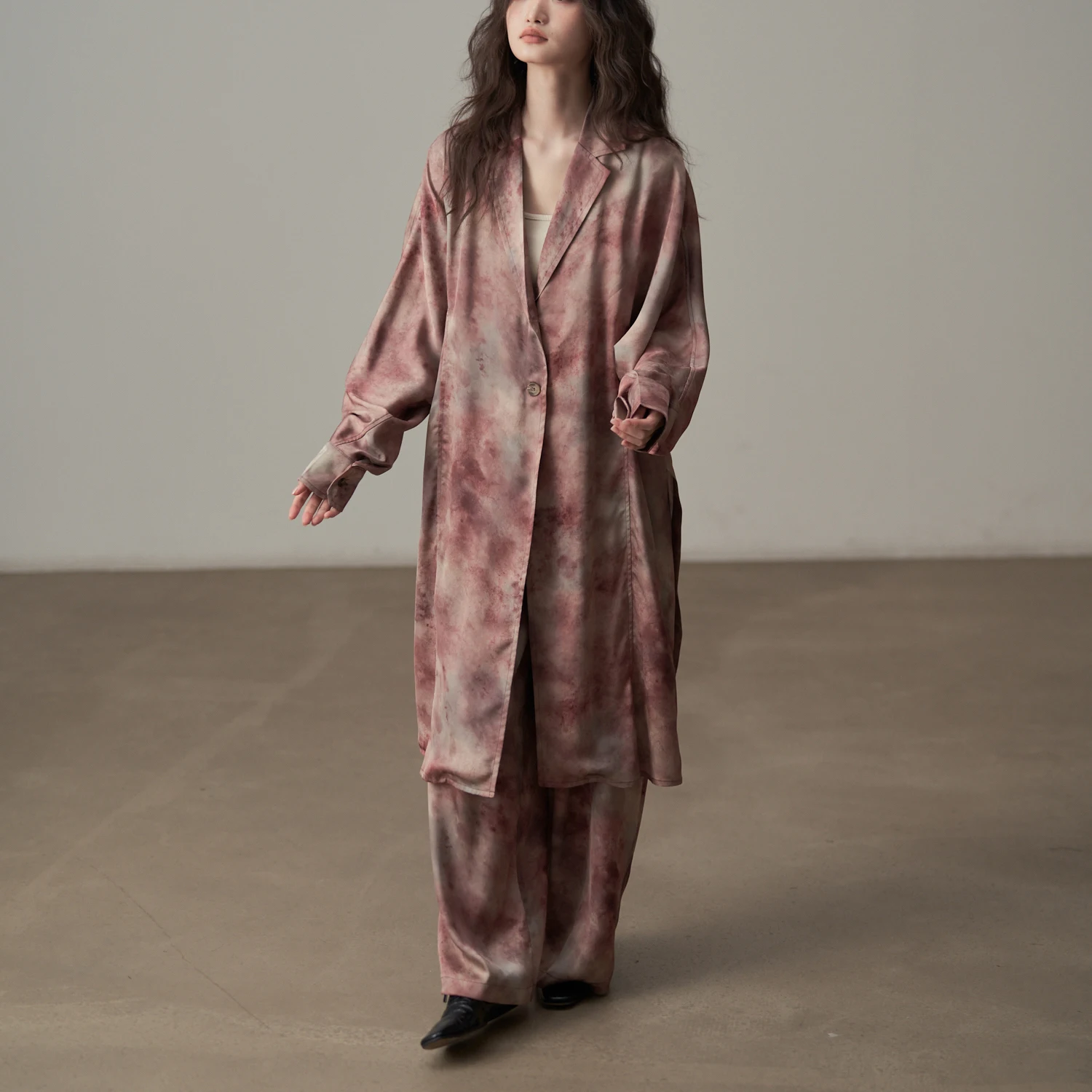 KWTX Women’s Long Trench Shirt Coat Pink Gradient Vintage Dye Two-piece set Casual Spring Summer 2025 Soft Luxury High Quality
KWTX Women’s Long Trench Shirt Coat Pink Gradient Vintage Dye Two-piece set Casual Spring Summer 2025 Soft Luxury High Quality