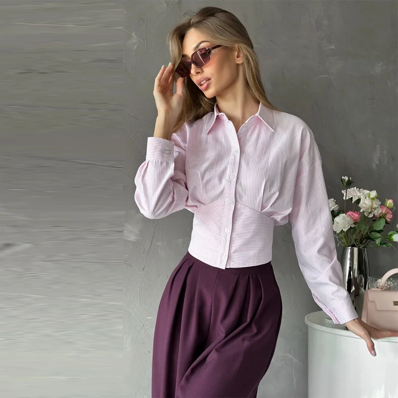 Women's Elegant Casual Slim Fit Low Waist Mini Short Chic Single Breasted Lapel Long Sleeve Blouse 2026 Spring Striped Pink Tops
Women's Elegant Casual Slim Fit Low Waist Mini Short Chic Single Breasted Lapel Long Sleeve Blouse 2026 Spring Striped Pink Tops