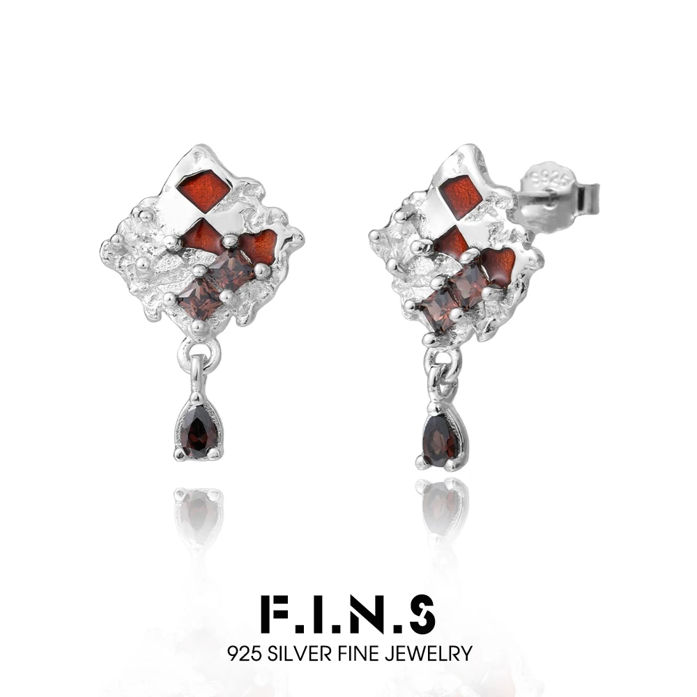 Оригинальные серьги-гвоздики F.I.N.S с нерегулярным мозаичным дизайном из стерлингового серебра S925 для женщин, красные, с цирконием в форме капли, украшения для ушей
Оригинальные серьги-гвоздики F.I.N.S с нерегулярным мозаичным дизайном из стерлингового серебра S925 для женщин, красные, с цирконием в форме капли, украшения для ушей