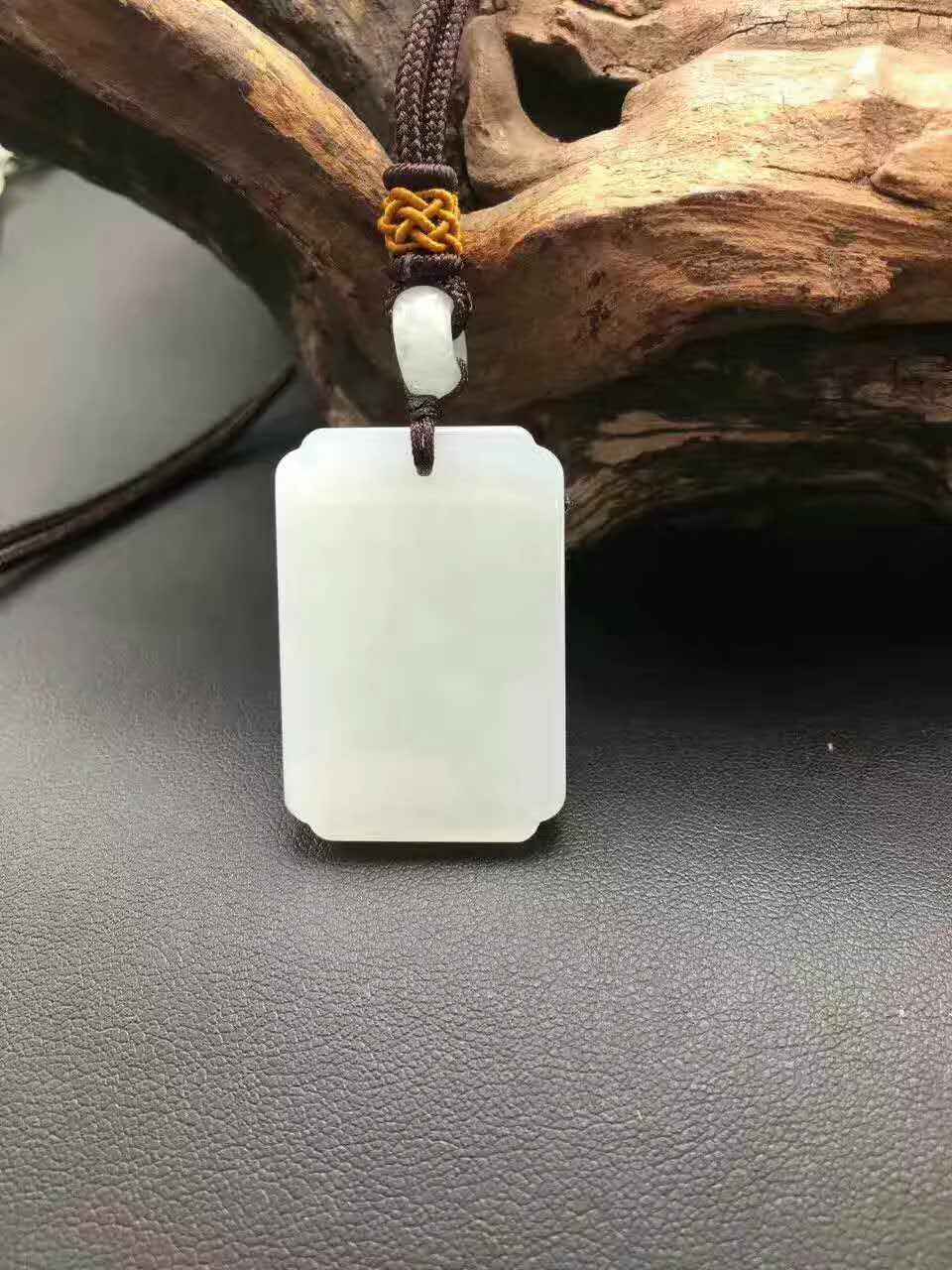 High-quality Hetian Jade Keep Safe None Thing Brand Pendant New Jewelry p0036
High-quality Hetian Jade Keep Safe None Thing Brand Pendant New Jewelry p0036
