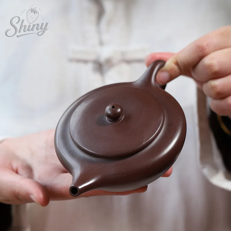 Original Mine Purple Vermilion Clay Handmade Purple Sand Pot Flat Morning Teapot Kung Fu Tea Set
Original Mine Purple Vermilion Clay Handmade Purple Sand Pot Flat Morning Teapot Kung Fu Tea Set