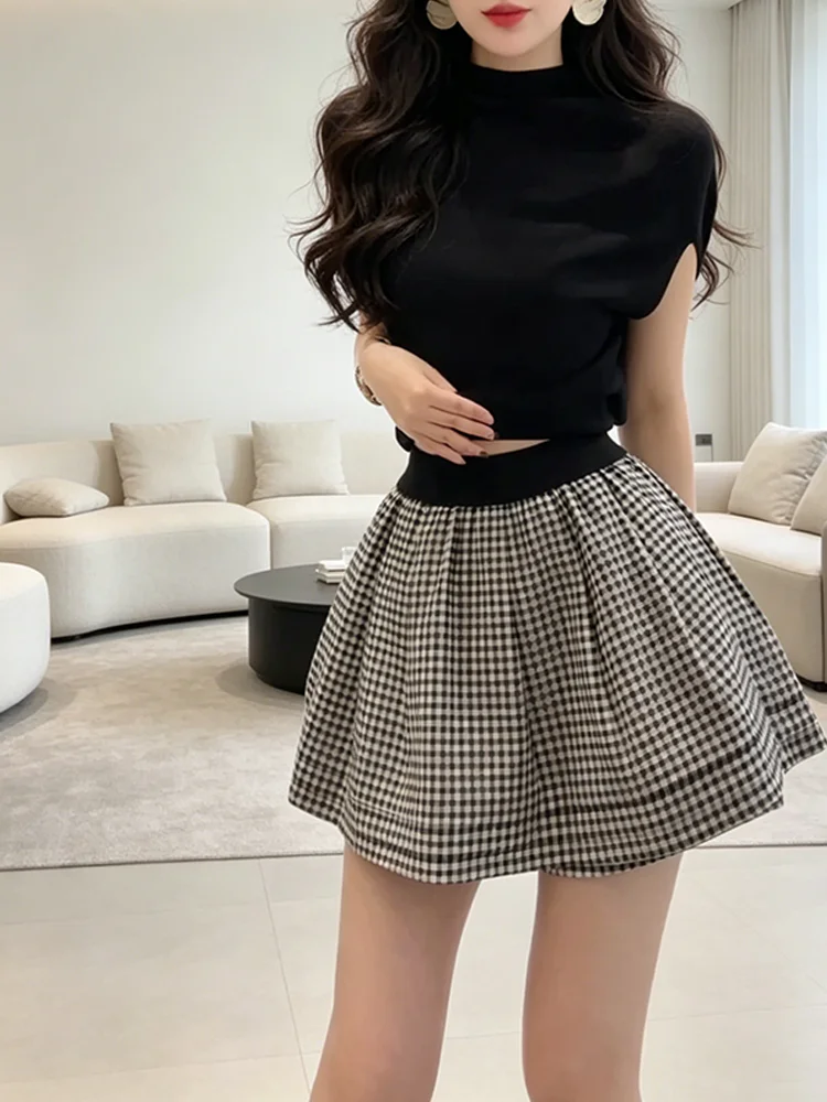 Summer Fashion Set Women's Short Sleeve T-Shirt And Pleated Skirt Two-Piece Suit Comfortable Casual Wear for Adults
Summer Fashion Set Women's Short Sleeve T-Shirt And Pleated Skirt Two-Piece Suit Comfortable Casual Wear for Adults