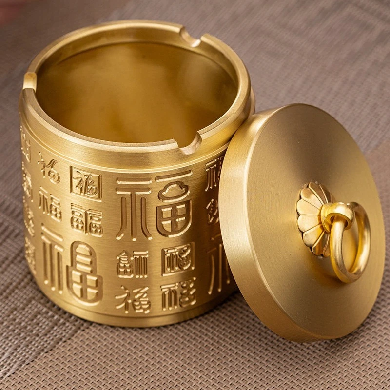 Real copper ashtray with lid anti-fly ash smoke smell brass high-grade car car office home exquisite ornament
Real copper ashtray with lid anti-fly ash smoke smell brass high-grade car car office home exquisite ornament