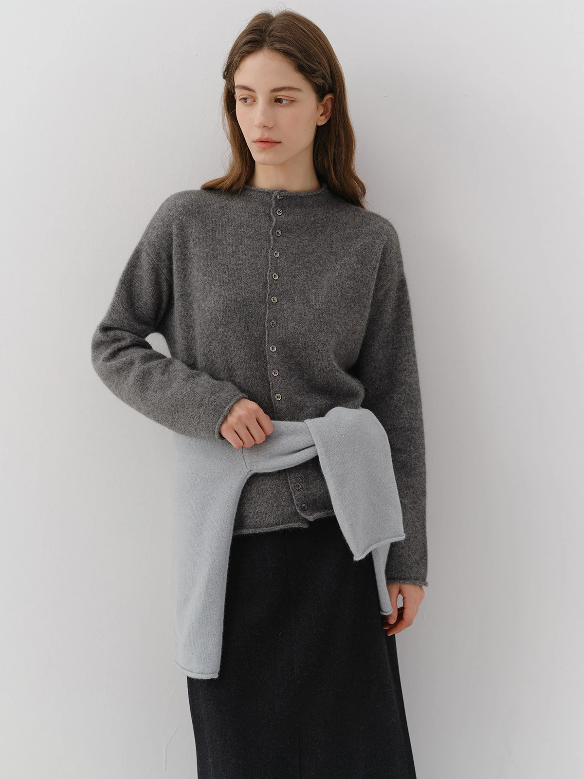 Autumn Winter Soft Cozy Stand Collar Multi-Buckle Design Knitted Sweater Cardigan Women Inner Wear Base Shirt Semi-High Colla...
Autumn Winter Soft Cozy Stand Collar Multi-Buckle Design Knitted Sweater Cardigan Women Inner Wear Base Shirt Semi-High Colla...