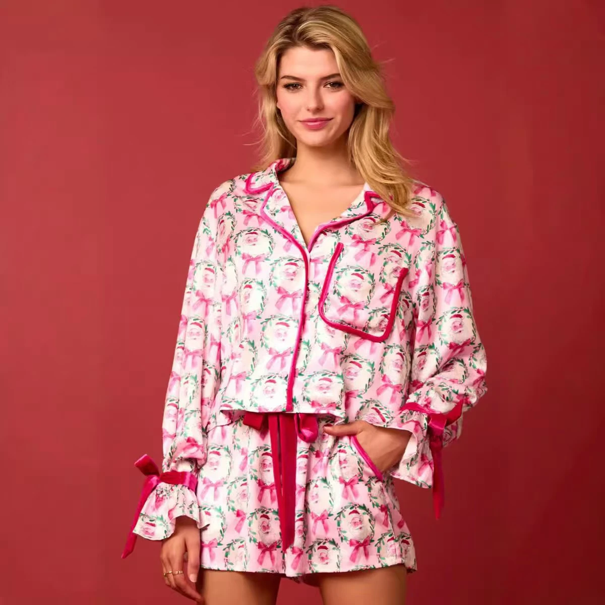 Luxury Print Female Pajamas Set Sleepwear Soft Velvet Nightwear Pijamas 2PCS Long Sleeve Shorts Suits Loose Casual Home Wear
Luxury Print Female Pajamas Set Sleepwear Soft Velvet Nightwear Pijamas 2PCS Long Sleeve Shorts Suits Loose Casual Home Wear