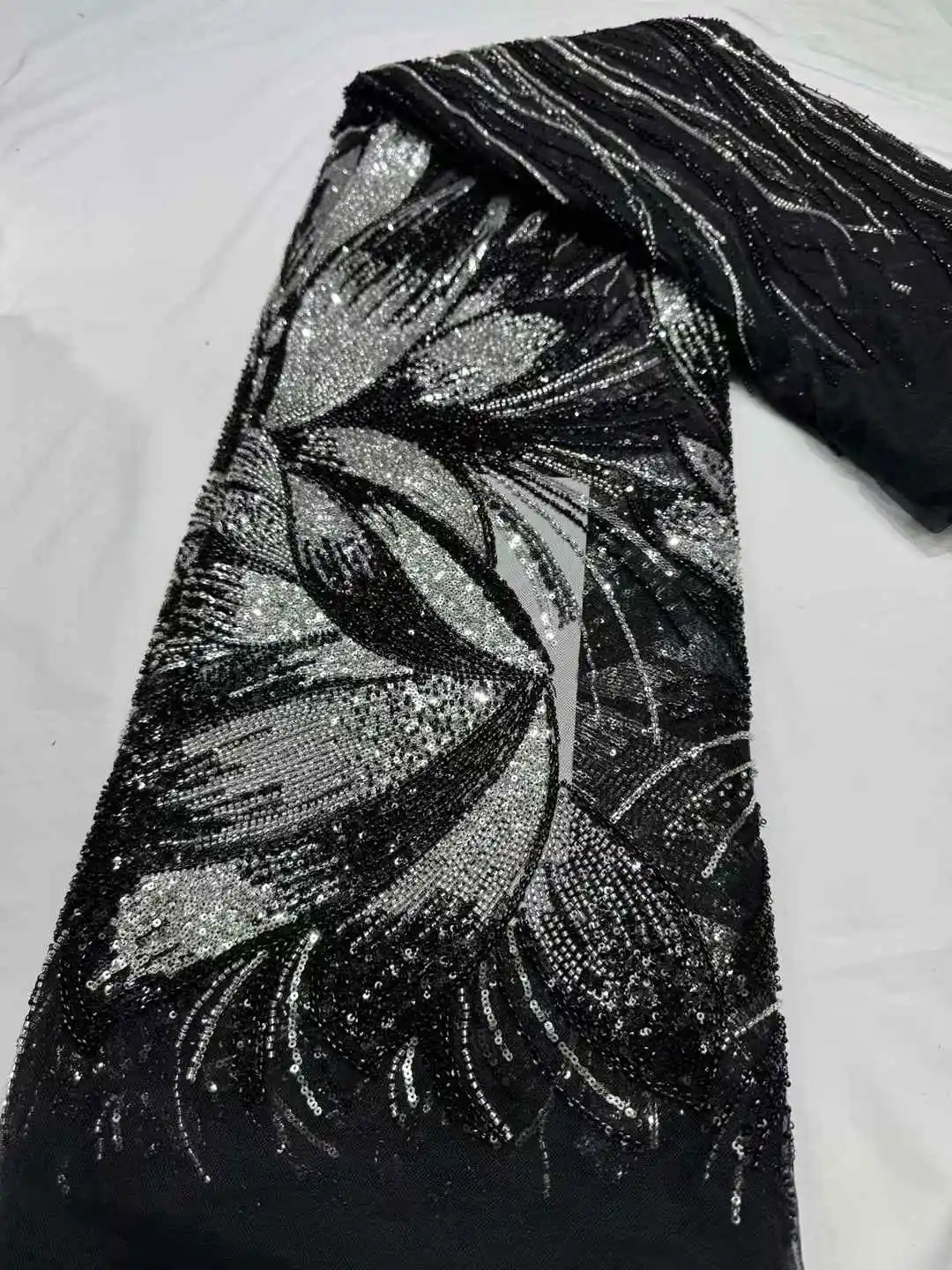 2025 Latest African Luxury Beaded Tulle Lace Fabric Nigerian Handmade Heavy Sequins Mesh Lace Fabric Fro Woman Wedding Dress Sew
2025 Latest African Luxury Beaded Tulle Lace Fabric Nigerian Handmade Heavy Sequins Mesh Lace Fabric Fro Woman Wedding Dress Sew