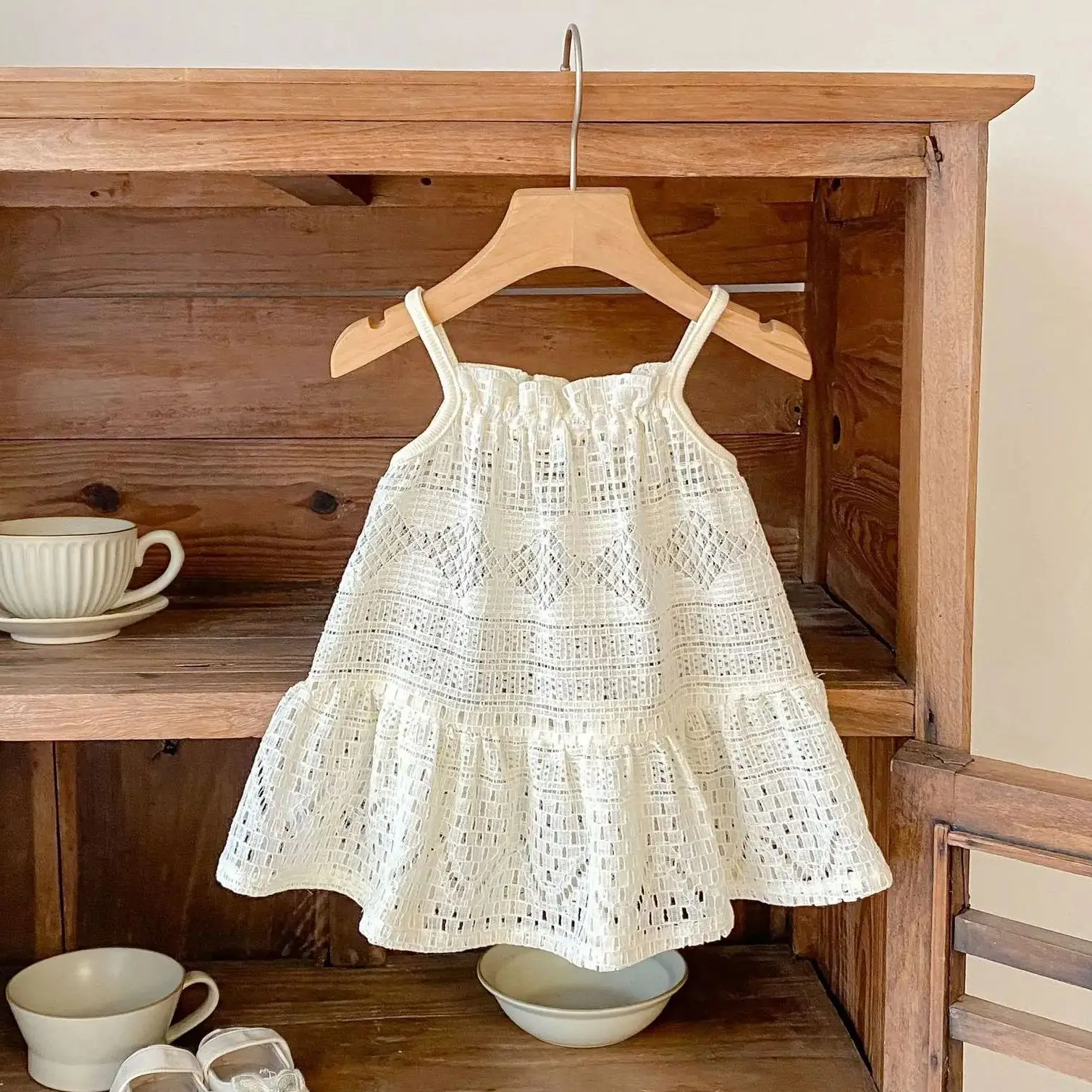 2025 FashioGirls dress summer dress new hollow lace halter casual cute baby dress apricot sleeveless princess dress little dress
2025 FashioGirls dress summer dress new hollow lace halter casual cute baby dress apricot sleeveless princess dress little dress