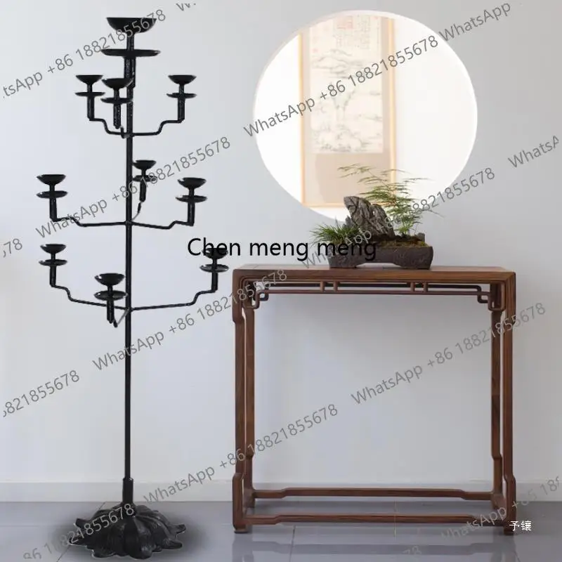 Antique old iron lamp candle holder Floor-to-ceiling candle holder Folk object Wedding studio creative ornament candle holder
Antique old iron lamp candle holder Floor-to-ceiling candle holder Folk object Wedding studio creative ornament candle holder