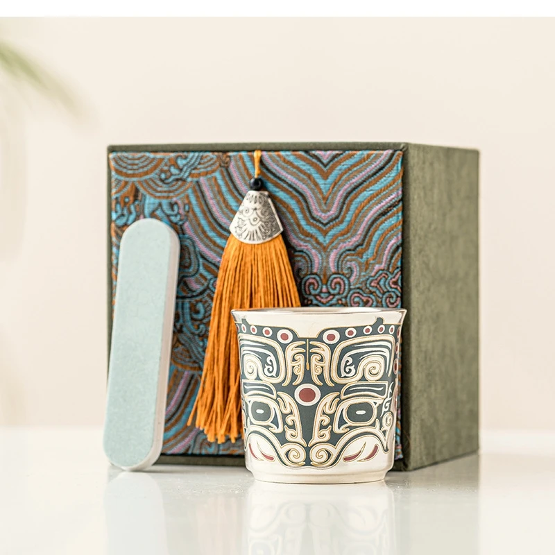 Чайная чашка Taotie с серебряным рисунком 999. Одиночная высококачественная чашка
Чайная чашка Taotie с серебряным рисунком 999. Одиночная высококачественная чашка