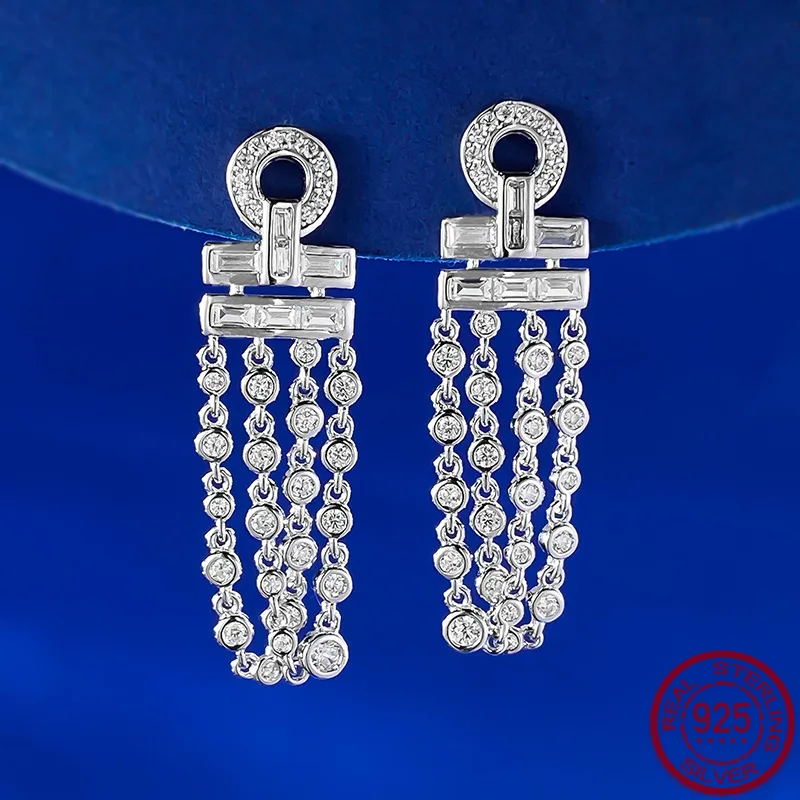 New Fashionable Evening Style Light Luxury Charm Earrings with High Grade S925 Silver Earrings Paired with Wedding Jewelry
New Fashionable Evening Style Light Luxury Charm Earrings with High Grade S925 Silver Earrings Paired with Wedding Jewelry