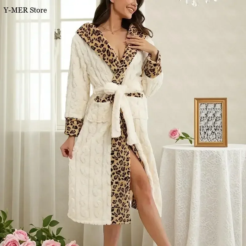 Женская утепленная ночная рубашка с капюшоном, новинка 2025, осенне-зимний фланелевой халат, свободная одежда для сна, кимоно, интимное белье, ночное белье
Женская утепленная ночная рубашка с капюшоном, новинка 2025, осенне-зимний фланелевой халат, свободная одежда для сна, кимоно, интимное белье, ночное белье