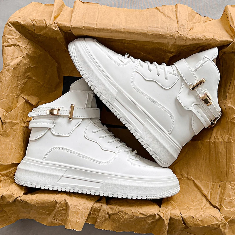 New Trendy and Fashionable Men's Outdoor Sports Anti-slip Casual High-top White Board Shoes for Autumn 2025
New Trendy and Fashionable Men's Outdoor Sports Anti-slip Casual High-top White Board Shoes for Autumn 2025