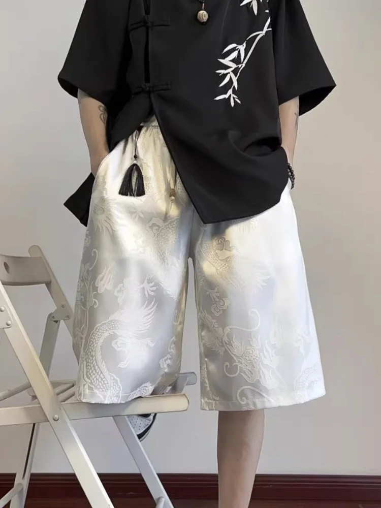 Dragon Pattern Embroidered Ice Silk Casual Pants Men's Summer Thin Loose Five-Point Pants New Chinese Sle Casual Loose Fit
Dragon Pattern Embroidered Ice Silk Casual Pants Men's Summer Thin Loose Five-Point Pants New Chinese Sle Casual Loose Fit
