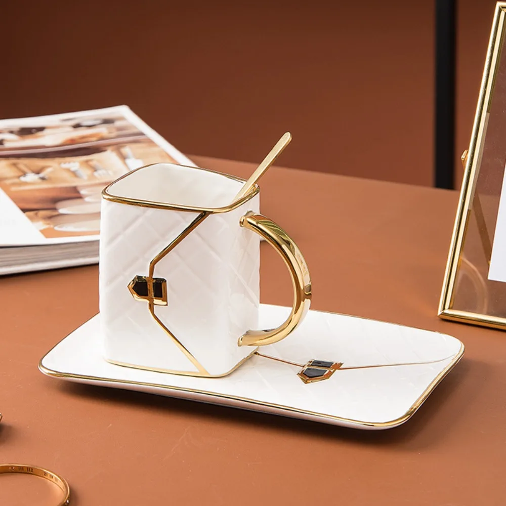 Cute Diamond Bag Ceramic Mug Dish Set Handbag Shape with Cover Spoon Couple Water Cup Gift with Handle Coffee Mug Set
Cute Diamond Bag Ceramic Mug Dish Set Handbag Shape with Cover Spoon Couple Water Cup Gift with Handle Coffee Mug Set