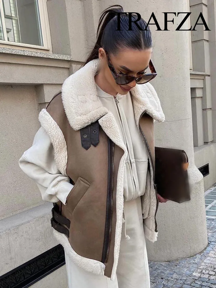 TRAFZA Autumn Women Fashion Vintage Turn-down Collar Sleeveless Waistcoat Female Cotton Zipper Pocket Short Vest Streetwear
TRAFZA Autumn Women Fashion Vintage Turn-down Collar Sleeveless Waistcoat Female Cotton Zipper Pocket Short Vest Streetwear